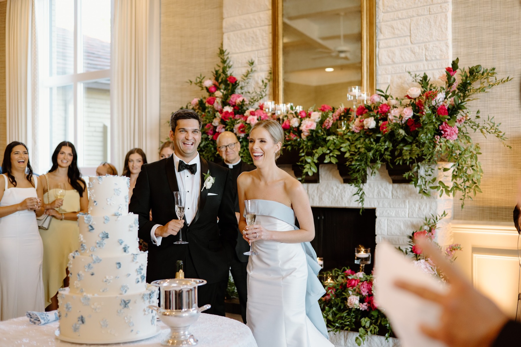   Kara + Andrew’s Lovely Day With Their “Something Blue”
